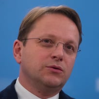 Olivér Várhelyi Profile Picture